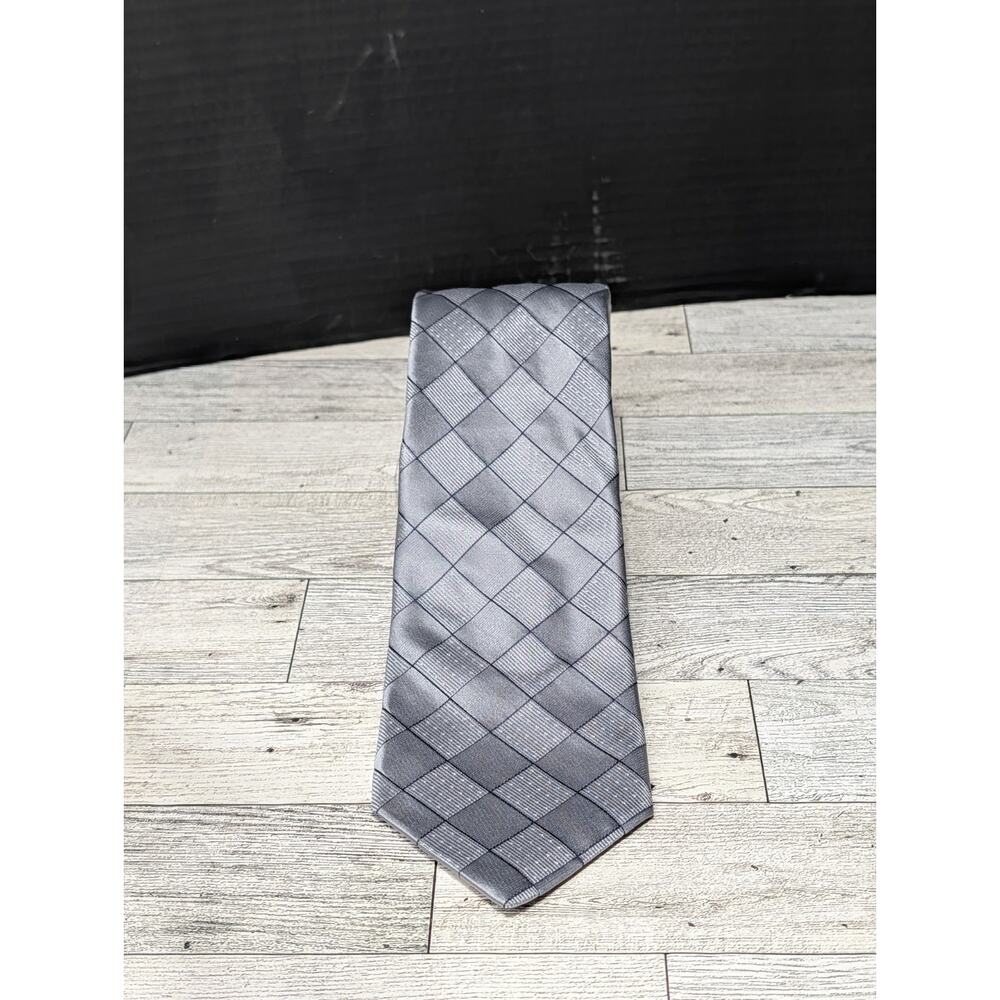 Michael Kors Silk Gray Black Geometric Mens Tie Necktie - Read For Info - Picture 2 of 6